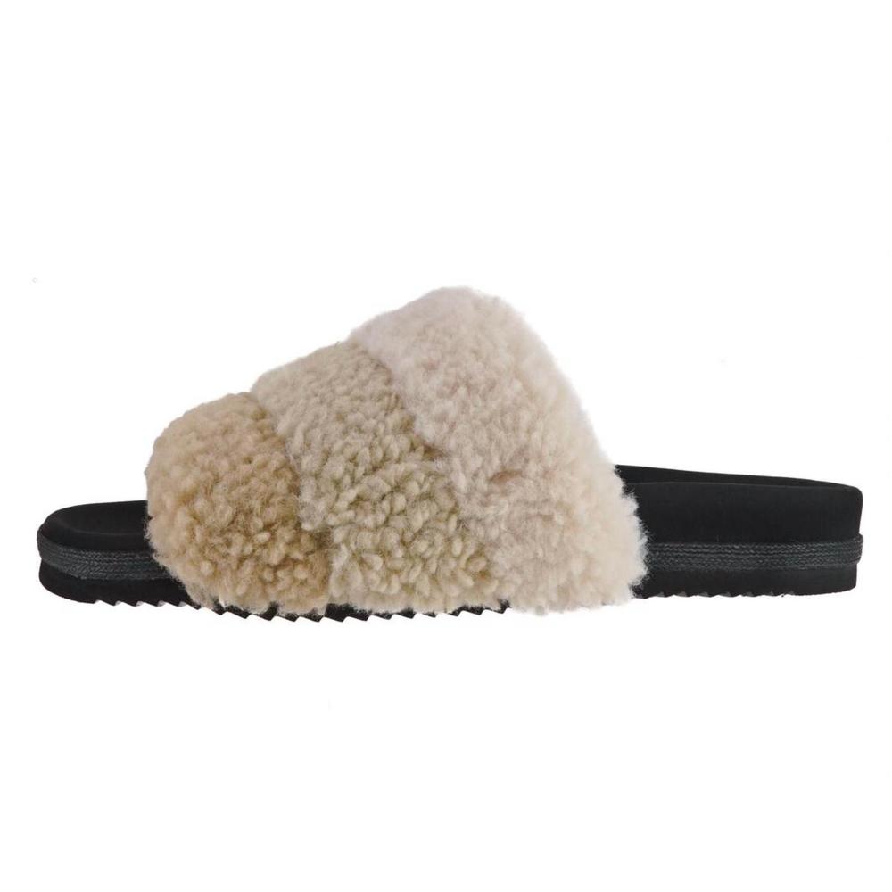 NEW ROAM women's fuzzy puff slipper in cream puff